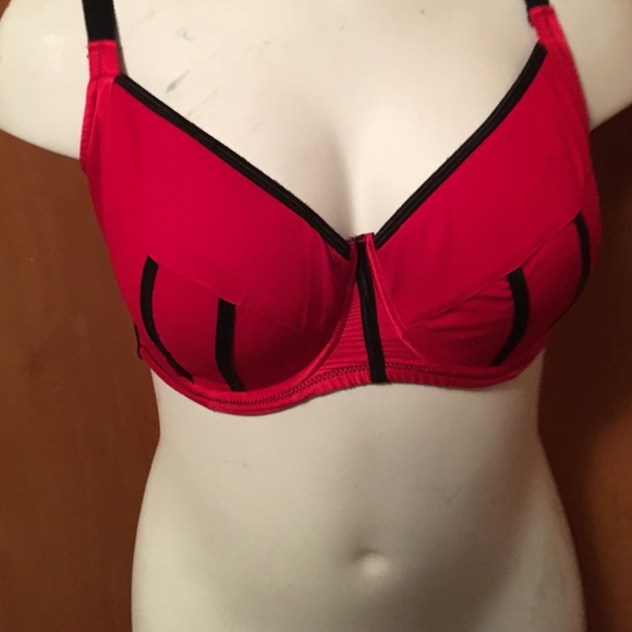 Red hot! Silky bra with black boning