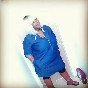 Meet your Posher, Dominique