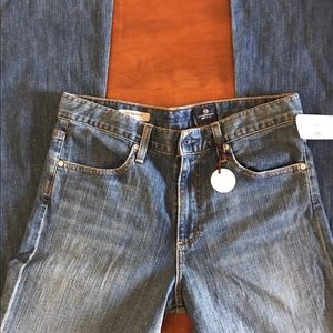 AG Jeans - The Farrah NWT