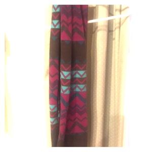 $4 Infinity Scarf