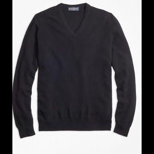 Brooks Brothers 100% Cashmere V-Neck Sweater