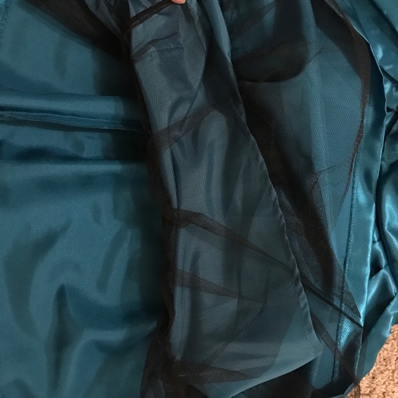 PROM DRESS - Picture 4 of 4