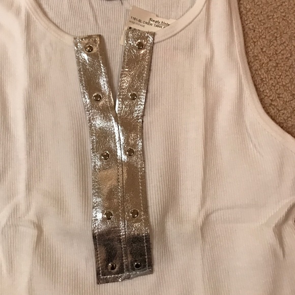 White tank top with silver patent leather - Picture 2 of 2