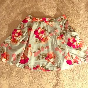 Floral print skirt
