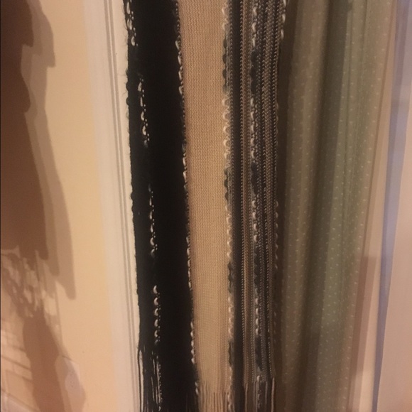 $4 Scarf