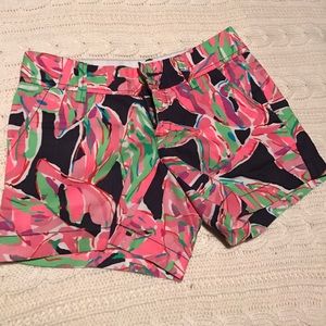 Lilly Pulitzer Callahan shorts in Vias