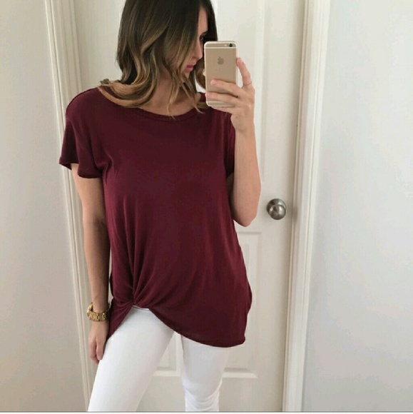 ⭐Knot It Up Tee⭐