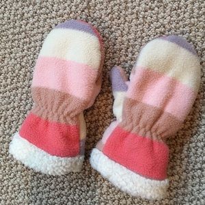 Baby Gap Cute baby mittens