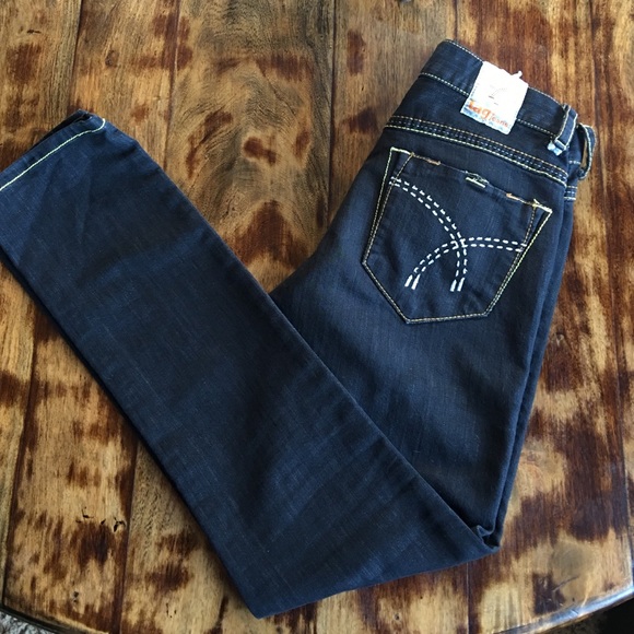 Tag Jeans