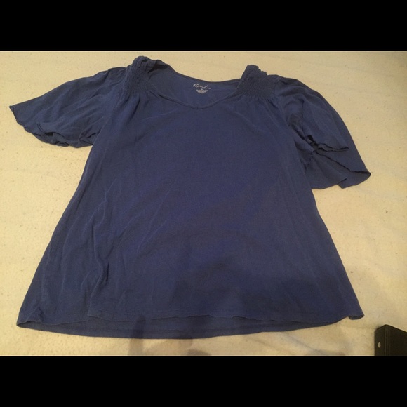 Butterfly sleeve top