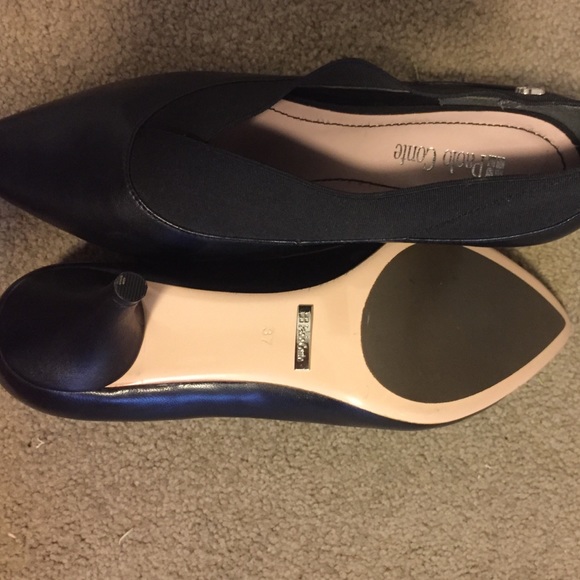 Mid length Heels - Picture 3 of 3