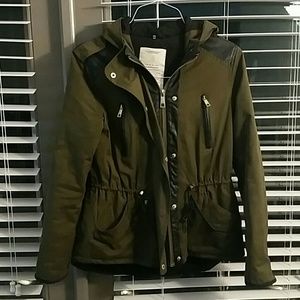 Zara - Zara Trafaluc Outerwear Collection Parka From Rosau0026#39;s Closet On Poshmark Zara - Zara Trafaluc Outerwear Collection Parka From Rosau0026#39;s Closet On Poshmark