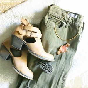 Report Strappy Booties