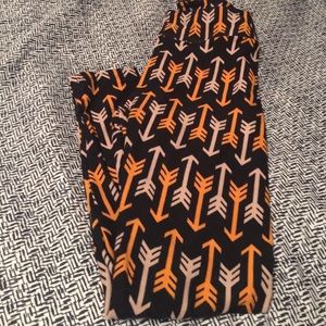 Lularoe OS Arrow Leggings