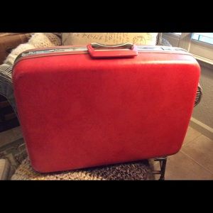 MARKED DOWN Vintage Samsonite luggage