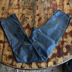 Cache leather/fabric pants