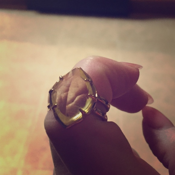 Stella and Dot Arabesque Ring M/L EUC