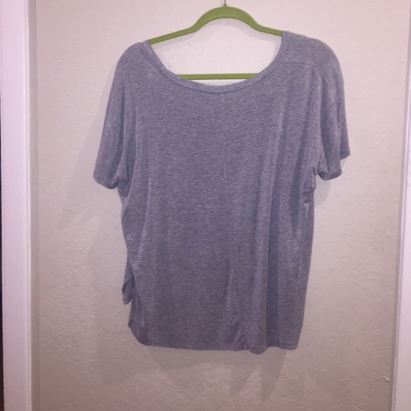 Grey T-Shirt Pyramid Design - Picture 2 of 2