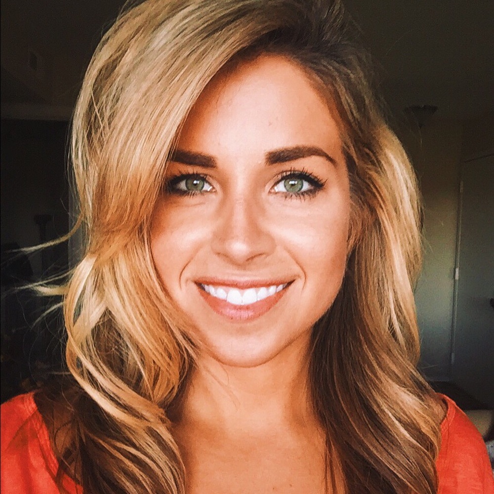 Meet your Posher, Casey
