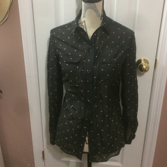 Black shirt