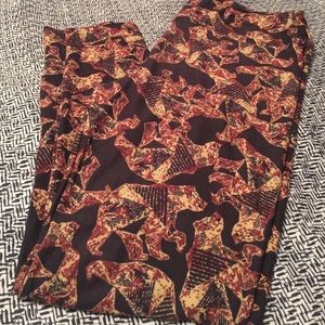 Lularoe Bear Leggings TC