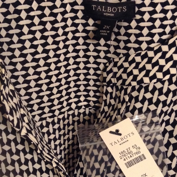 Sale $26!    NWT! Talbots black & white silky top!