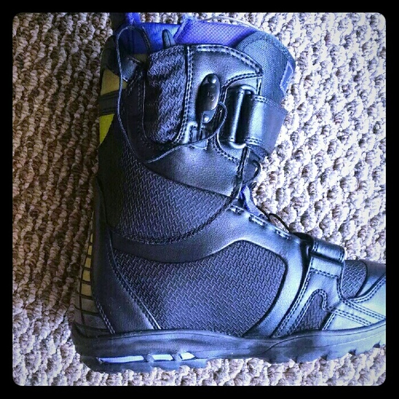 Womens Snowboard  boots - Picture 1 of 1