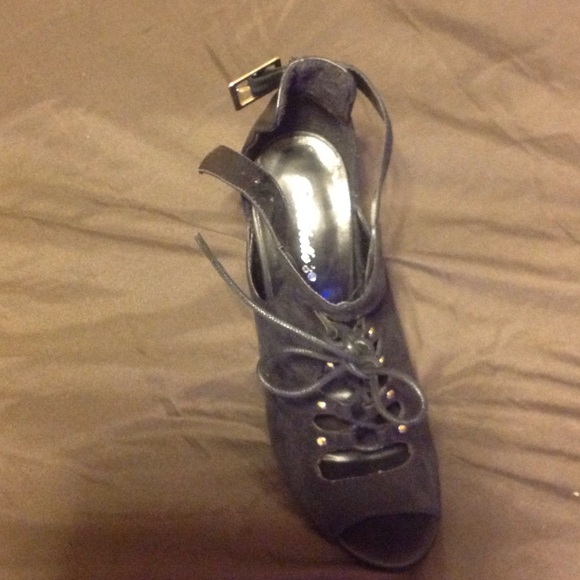 8.5 black shoe - Picture 4 of 4