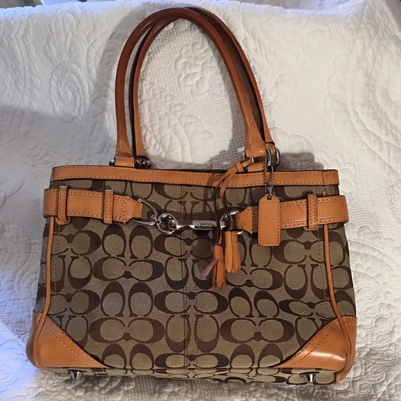 Authentic Hampton Coach purse