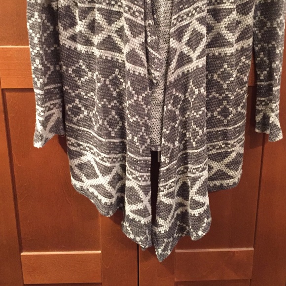 Lightweight Cardigan - Picture 2 of 4