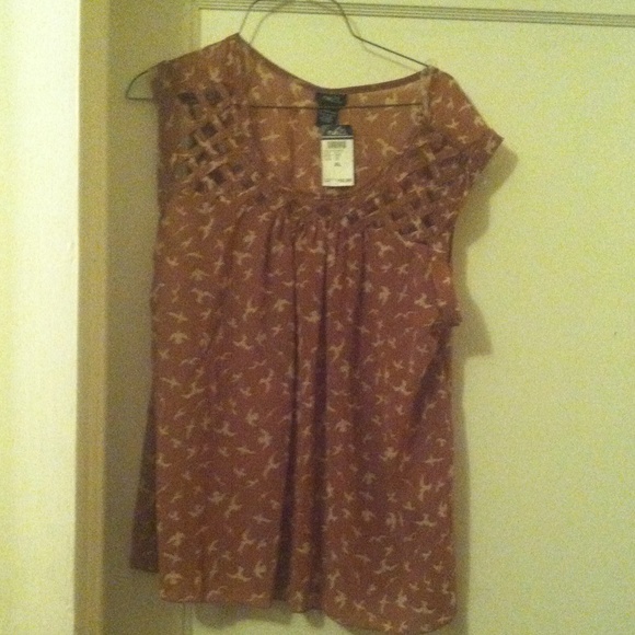 Sleeveless blouse