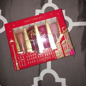 NEW LANCOME lip gloss