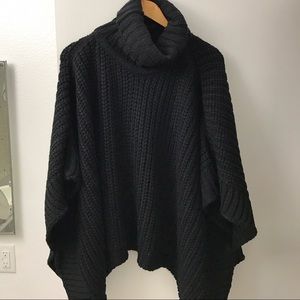 Steve Madden black pancho