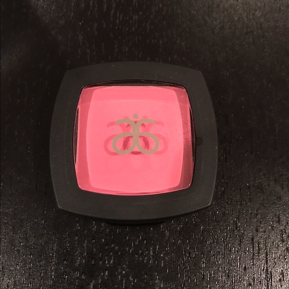 Arbonne Blush