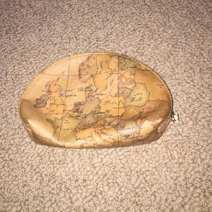 Alviero Martini carry all bag