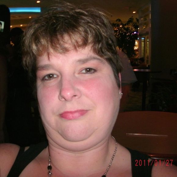 Meet your Posher, Tara - Picture 1 of 1