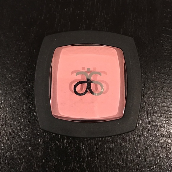 Arbonne Blush
