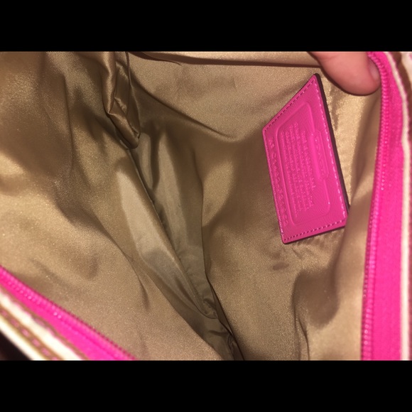 ❌MUST GO❌ Orange and Pink striped Coach crossbody - Picture 2 of 4