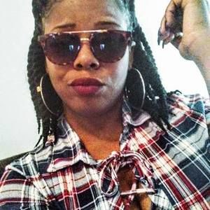 Meet your Posher, Laquana