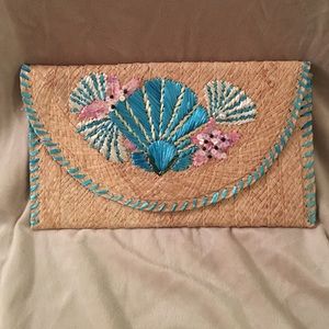 Straw clutch