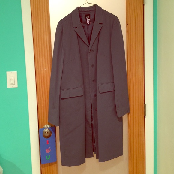 Long GAP trench coat