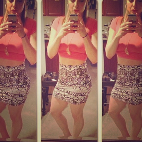 Crop top // skirt bundle