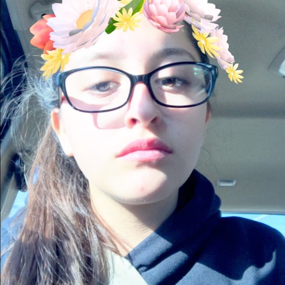 Meet your Posher, Juanita