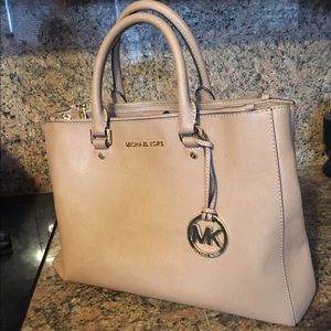 Michael Kors Large Sutton Purse