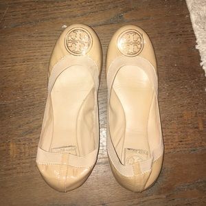 Nude Tory burch flats!