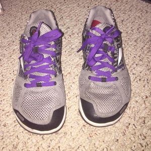 Woman's reebok nanos
