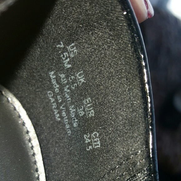 ******SOLD******Black wedge heels - Picture 3 of 4