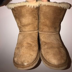 Bailey bow uggs