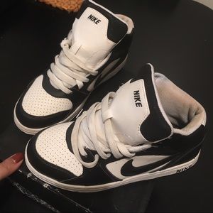 Black and White Nike Sneakers