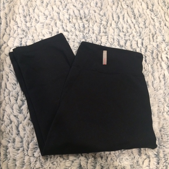 zella capri workout leggings